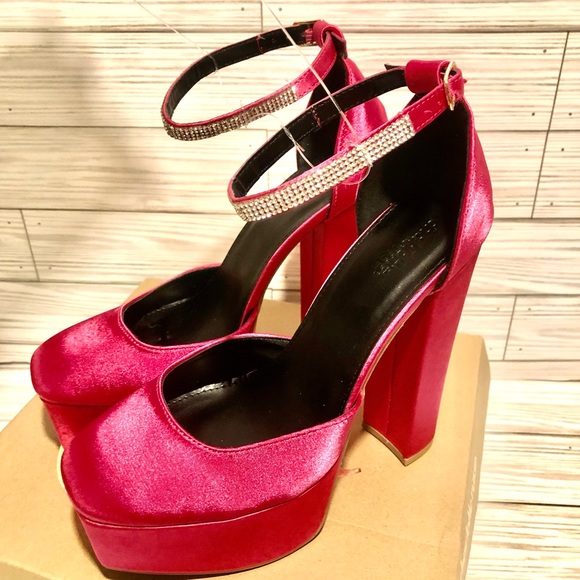 Pink satin glamorous rhinestone embellished platform heels women’s size 8 - Picture 3 of 6